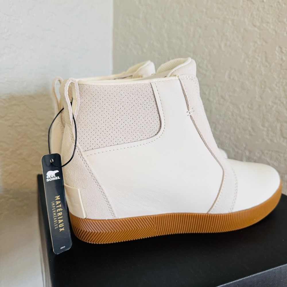 Sorel Out N About Wedge Leather Bootie, Ankle Boots White/Sea Salt, Size 9.5 NWT